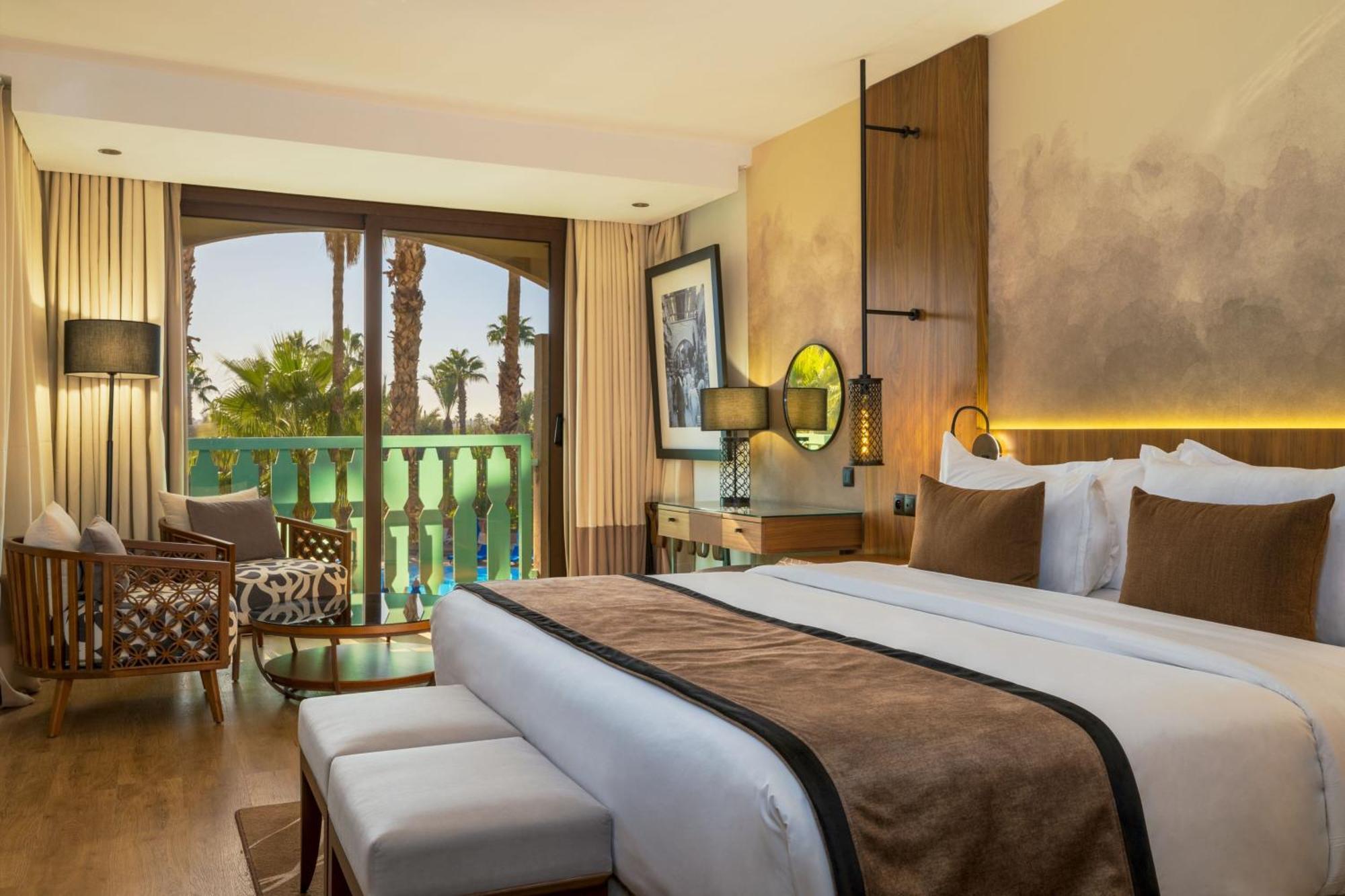 Grand Superior King Room Garden View
